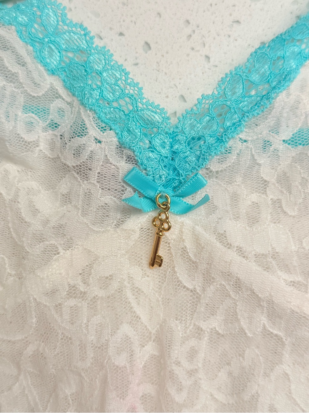 Victoria Secret 2009 lace slip dress 🩵🤍